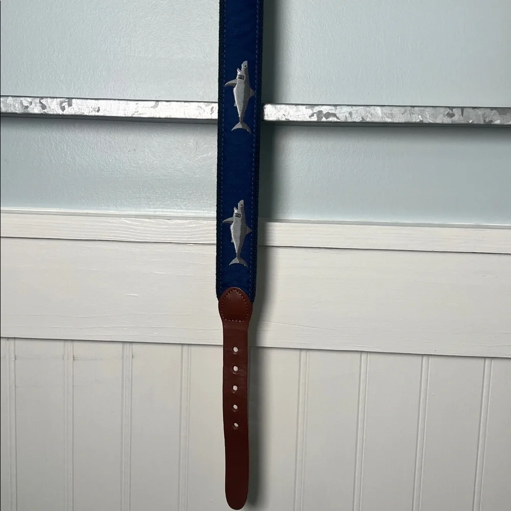 Boys belt sharks size 24 blue